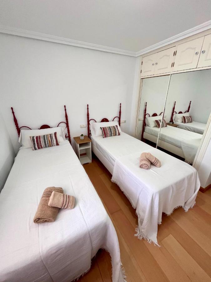 Gatu Premium Villa Turquesa Playa Y Parking カディス エクステリア 写真